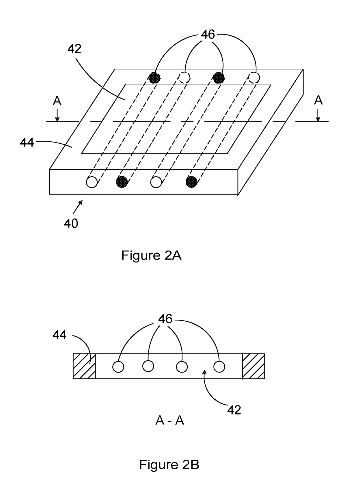 Electrode assembly and flow battery with improved electrolyte distribution