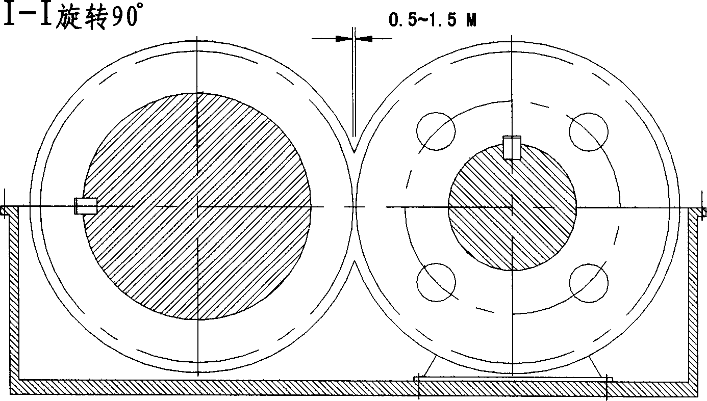 Active controlling torsional gear type two-way loading performer