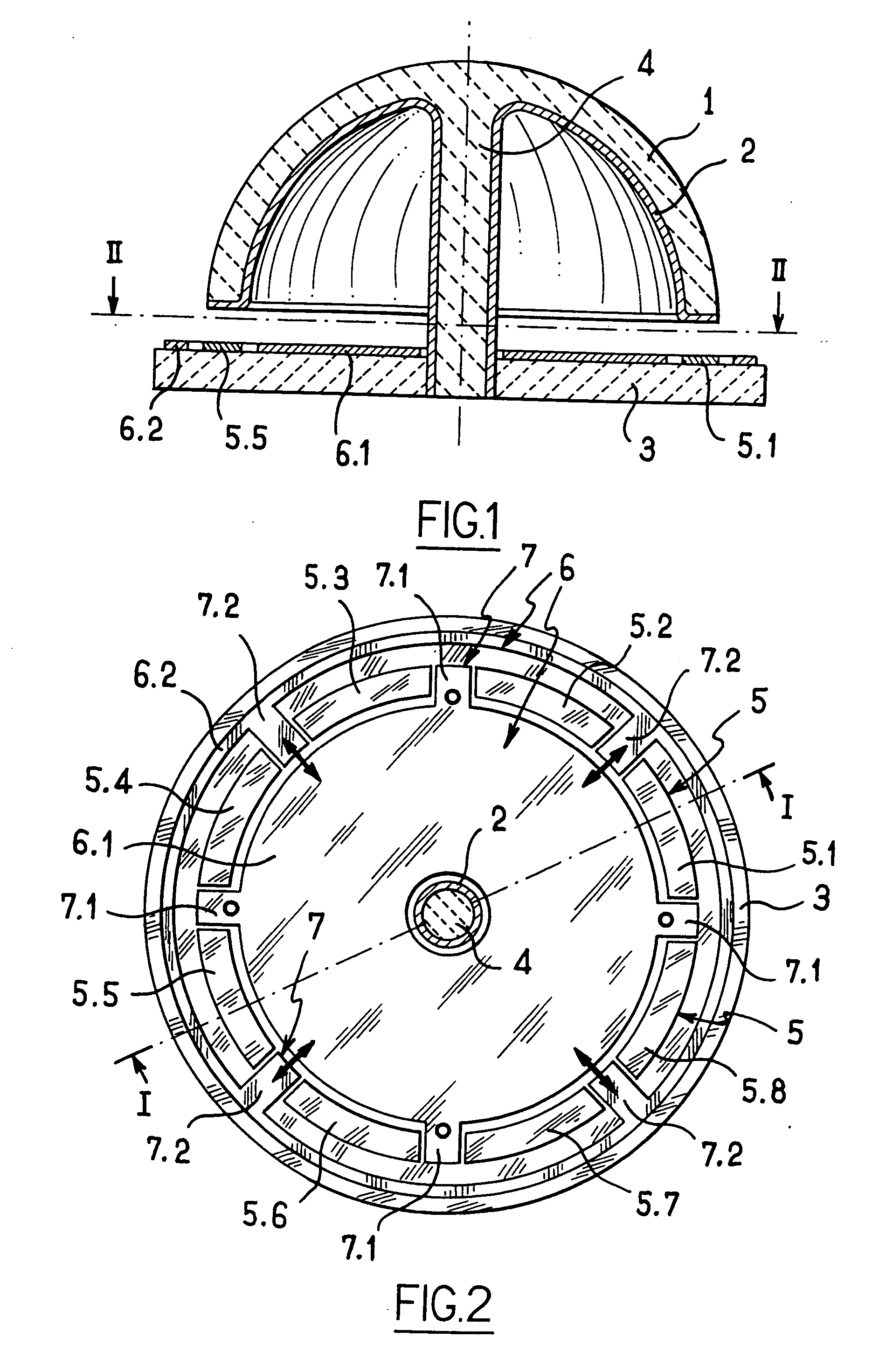 Method for implementing a resonator under electrostatic forces