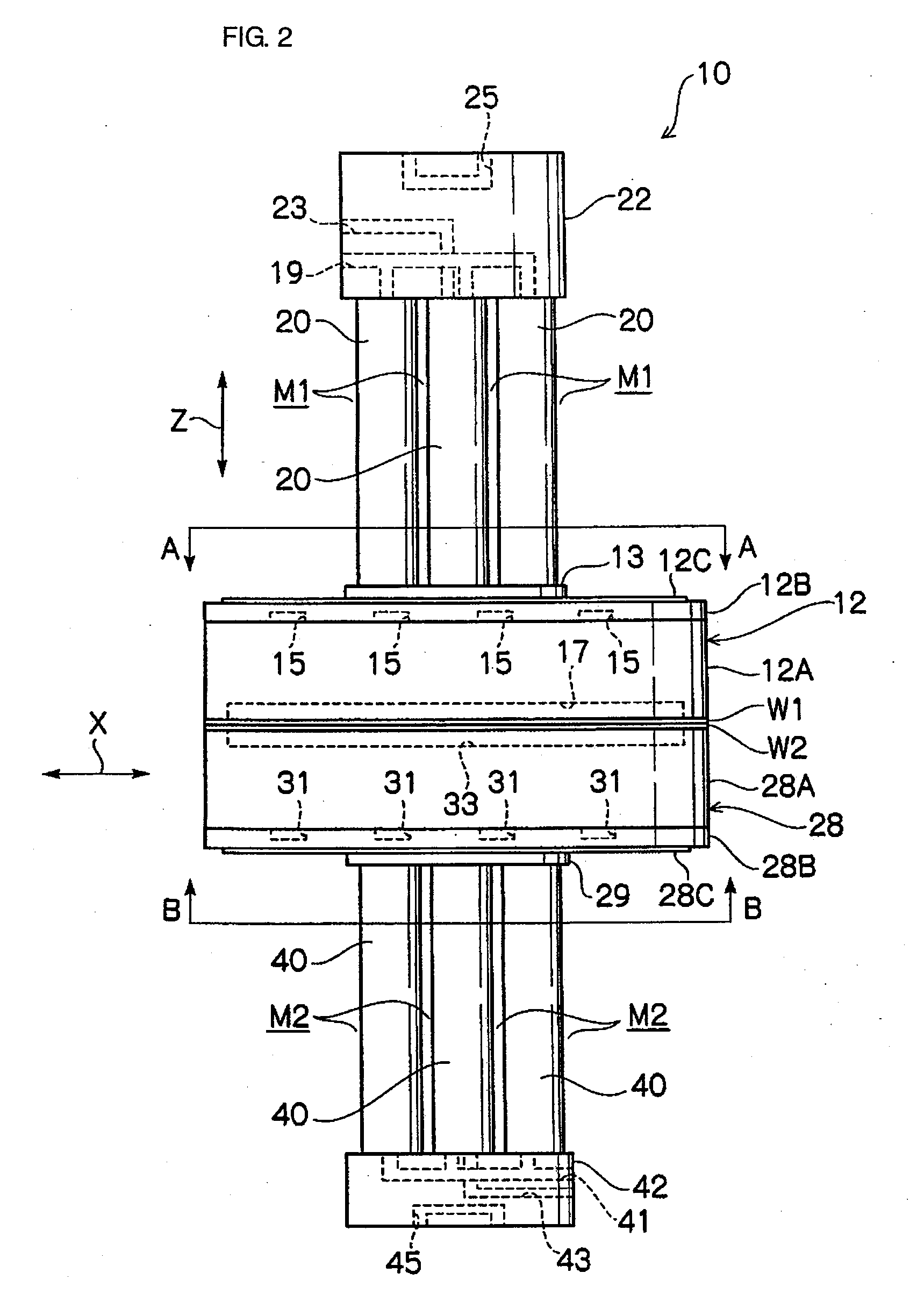 Aligning device, bonding apparatus, and aligning method