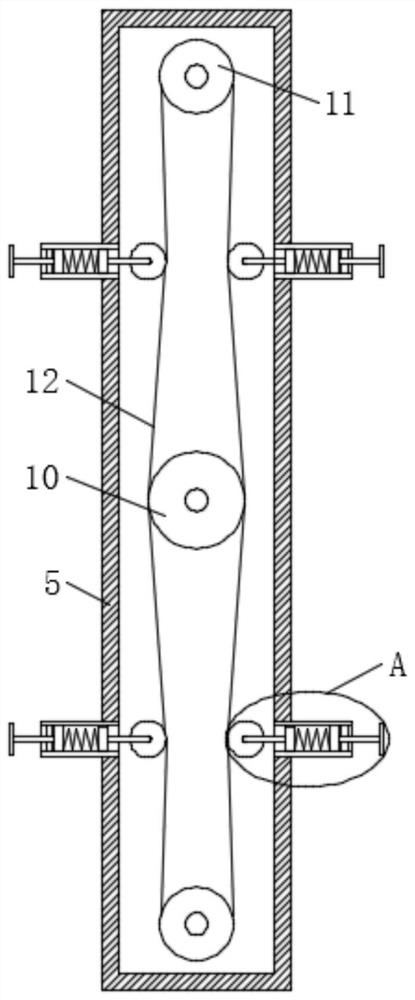 A kind of gluing device and technology for the production of green bamboo-wood composite floor