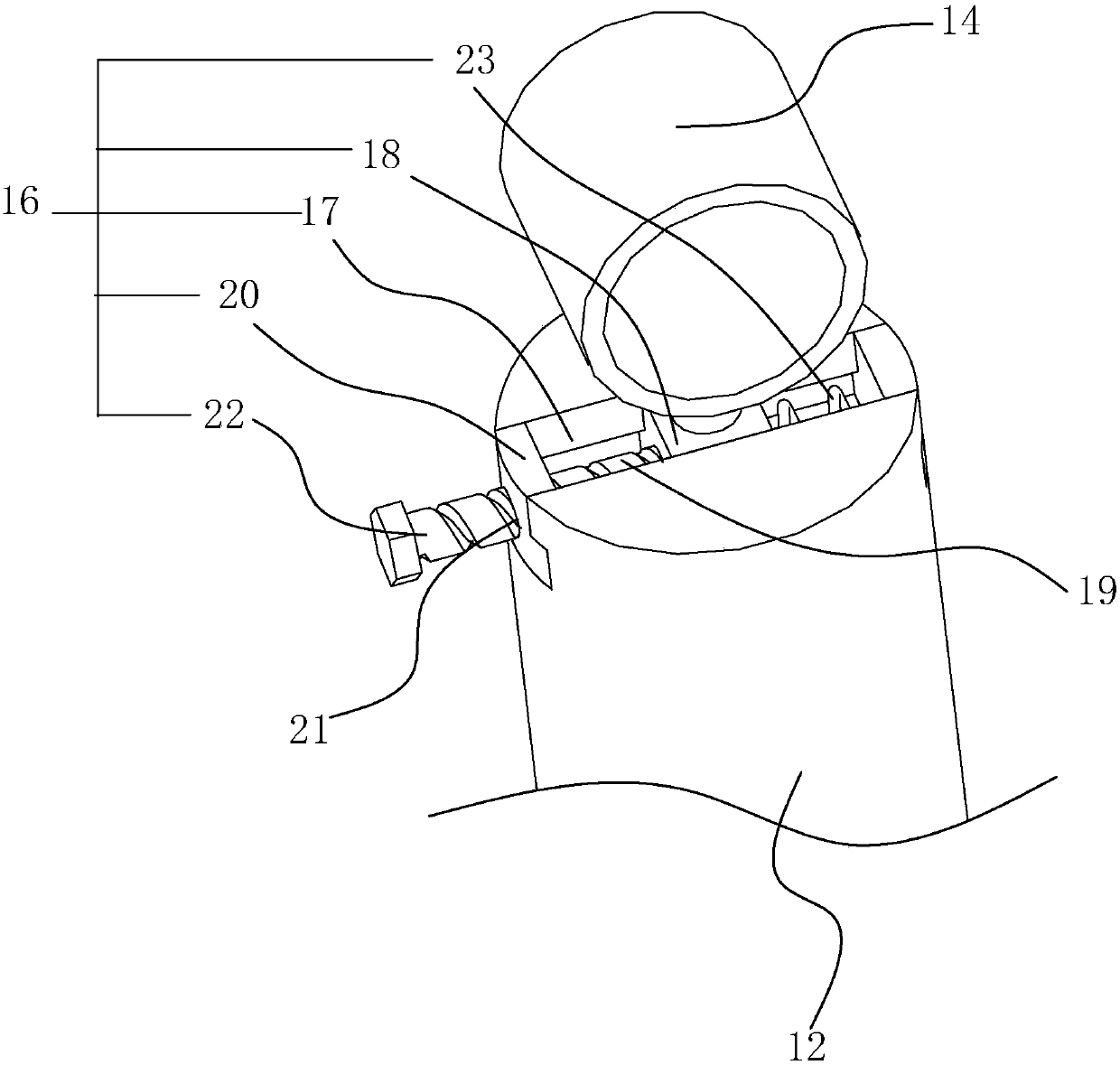 Fluffing device of spinning frame