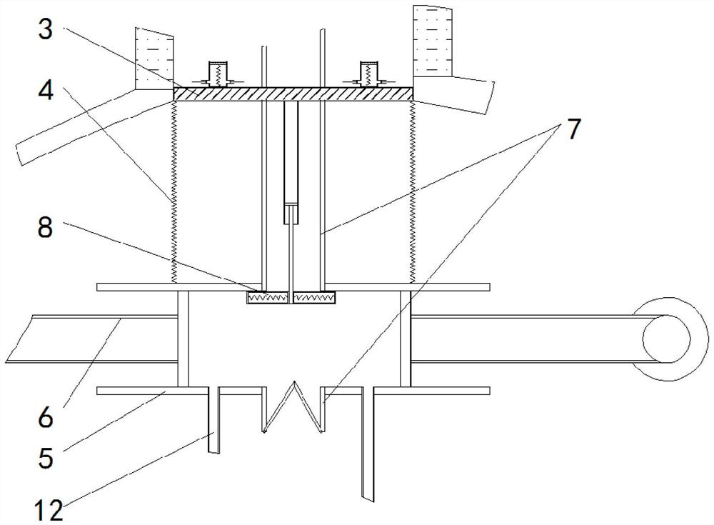 A device for collecting the remaining oil that is difficult to remove from the oil drum