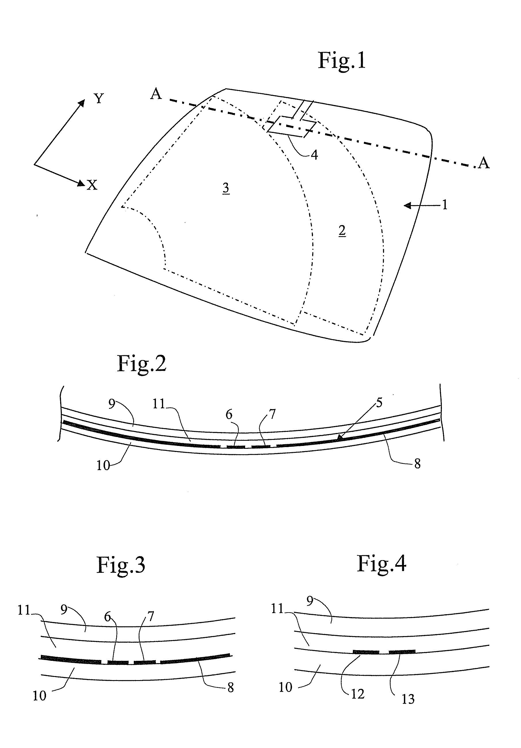 Glazing comprising a capacitive rain sensor