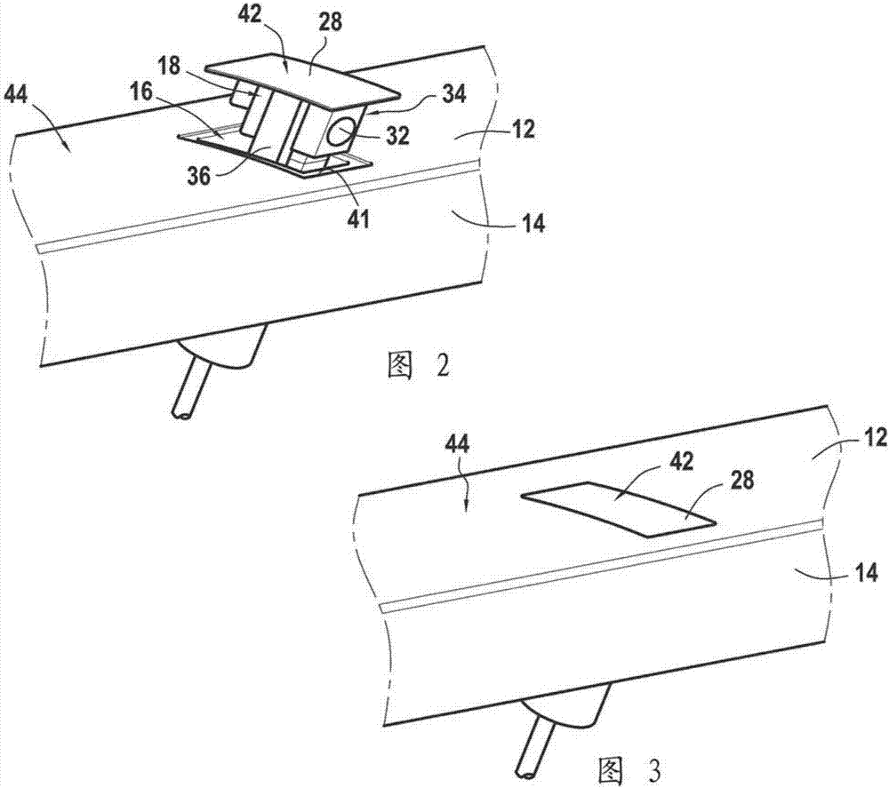 Device for cleaning a driver assistance camera of a motor vehicle