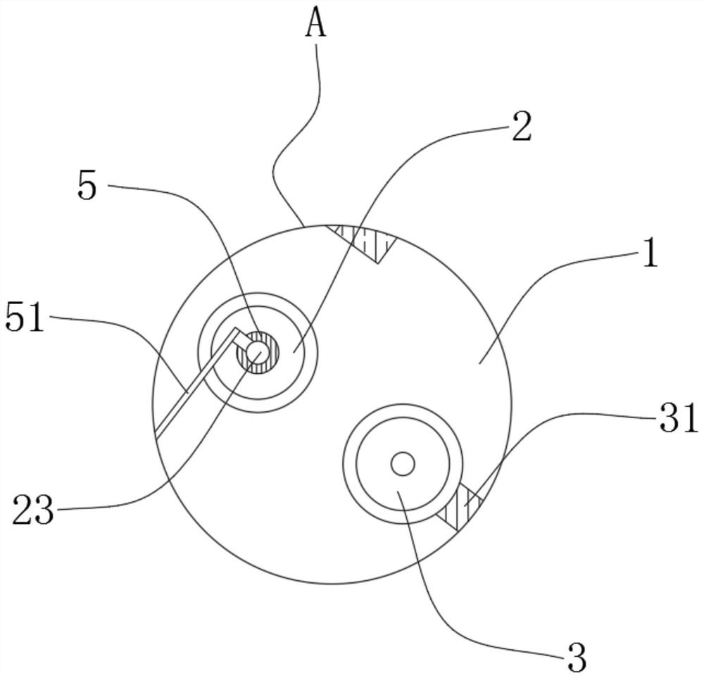 Corner combining machine having accurate clamping function and used for aluminum alloy machining