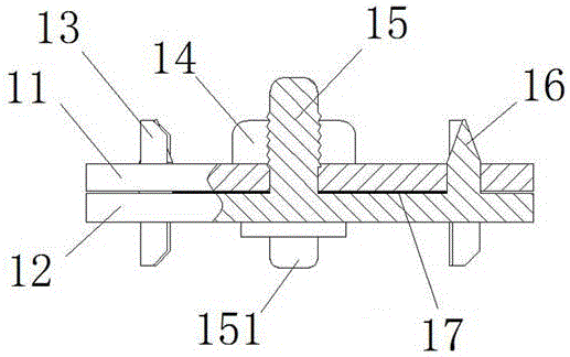 A direction changing device for automatically changing the position of hemp fiber