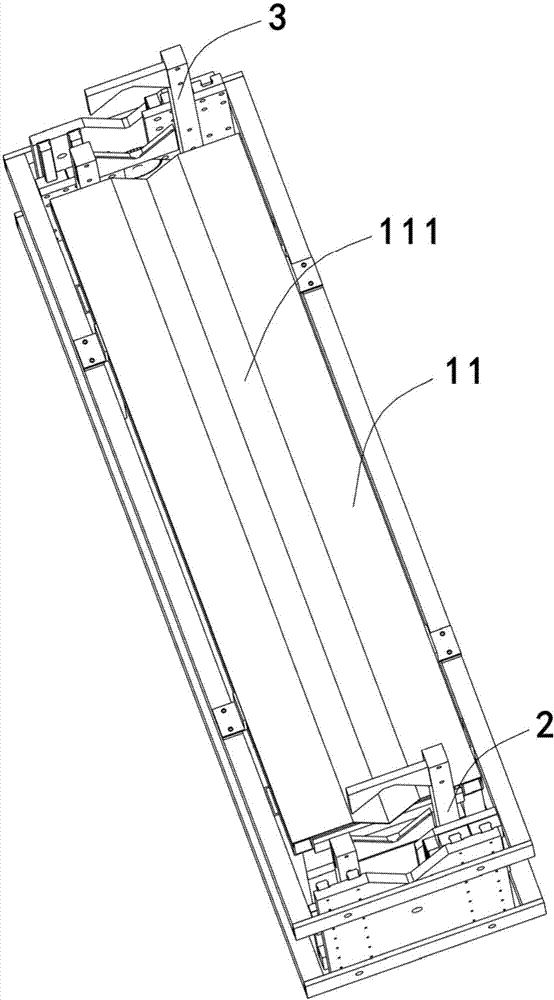 Bamboo strip splitting equipment and operating method thereof