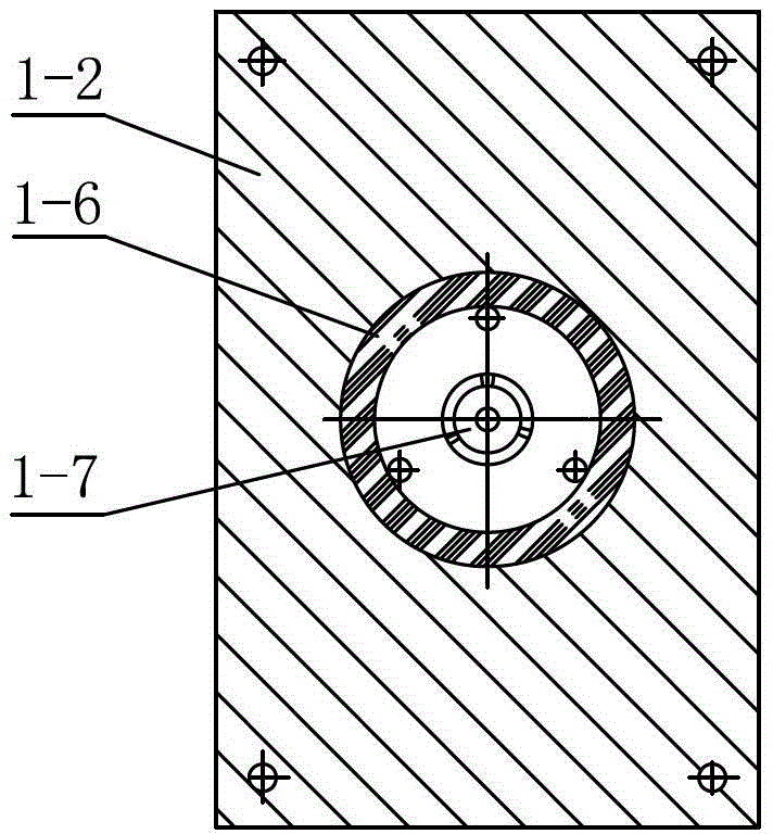 Sensing device of a fluorescent explosive detector