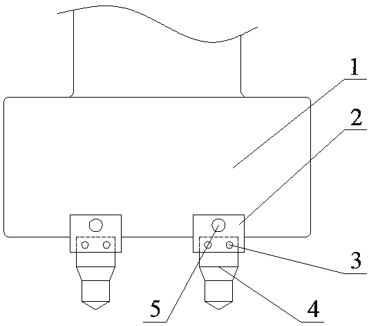 Adjustable double-punch device for punching point riveting