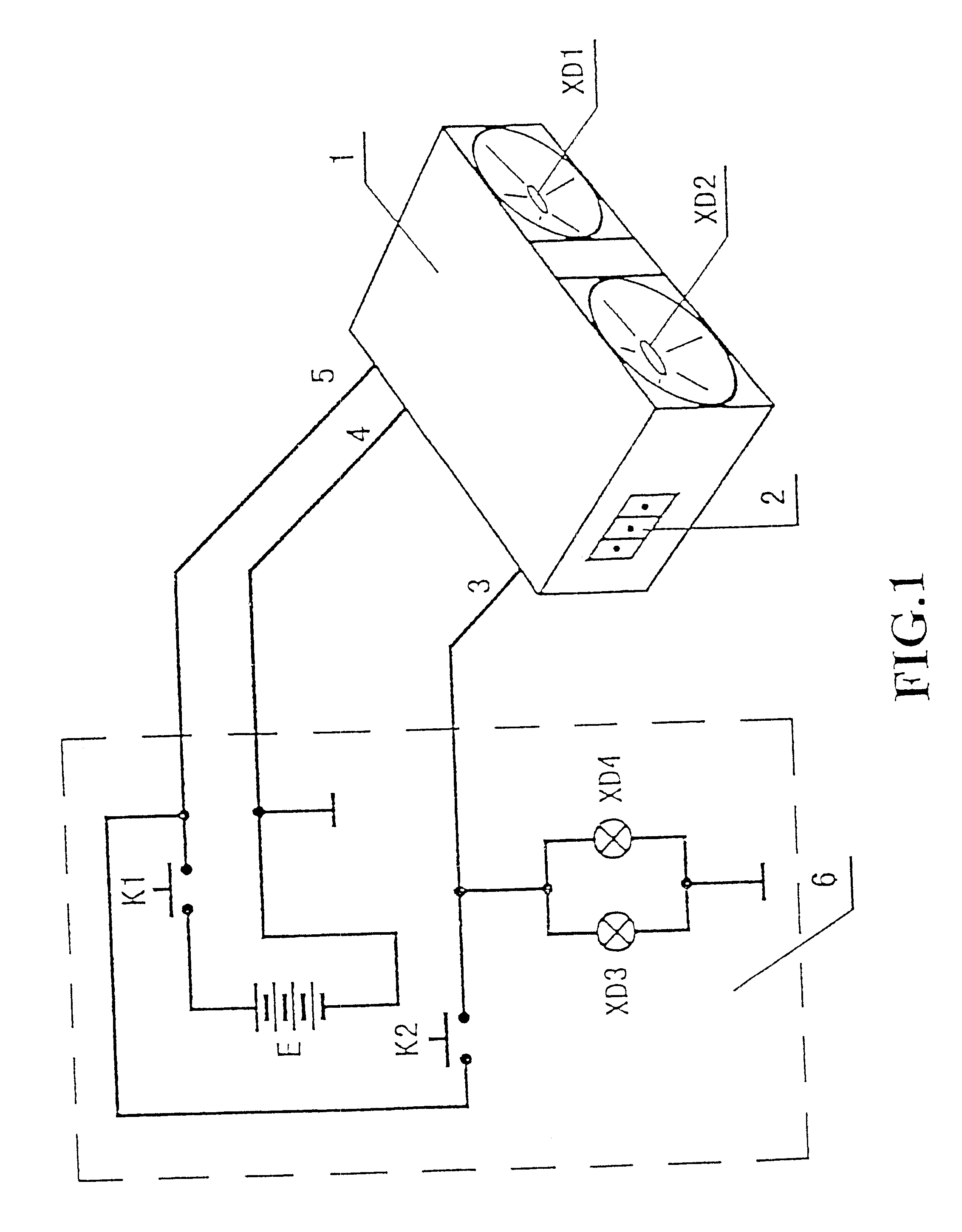 Emergency-deceleration condition transducer, controlling circuit for emergency-deceleration condition signal, and emergency brake lamp