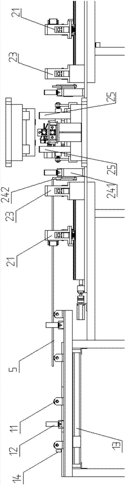 Feeding device with precise step pitch for fine stamping of thick plates