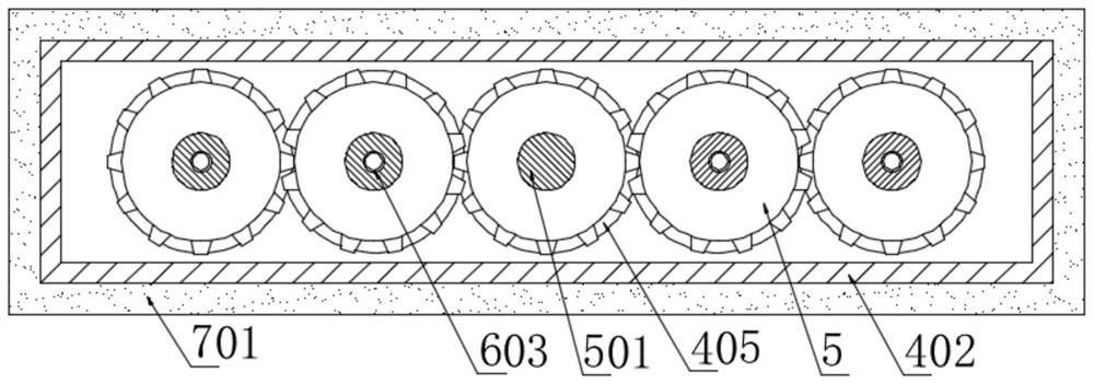 New energy vehicle cleaning device and cleaning method thereof