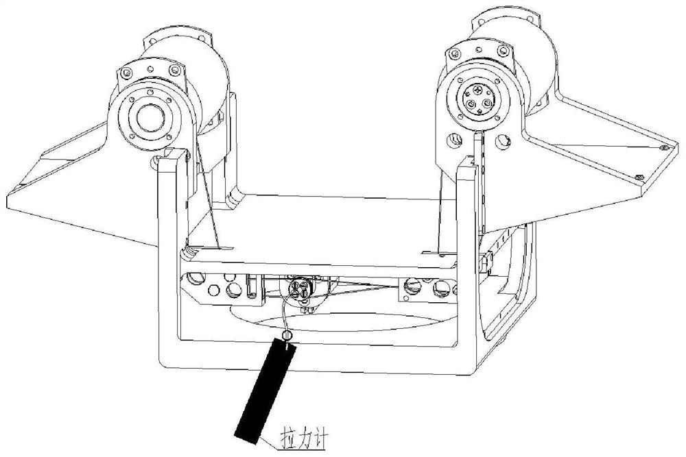 Pitching transmission device and method for two paths of pitching loads based on infrared panoramic system