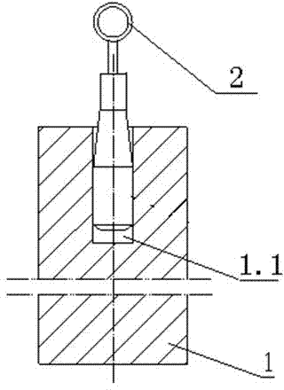 Lifting method and lifting fastener for electrode with major diameter