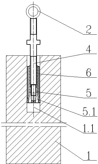 Lifting method and lifting fastener for electrode with major diameter