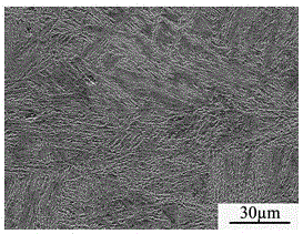 A kind of ultra-high strength and high toughness multi-step isothermal bainitic steel and its preparation method