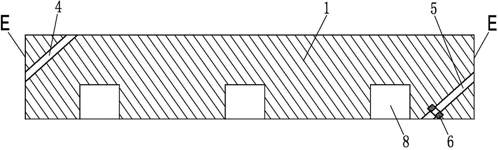 Floating slab and floating track bed thereof