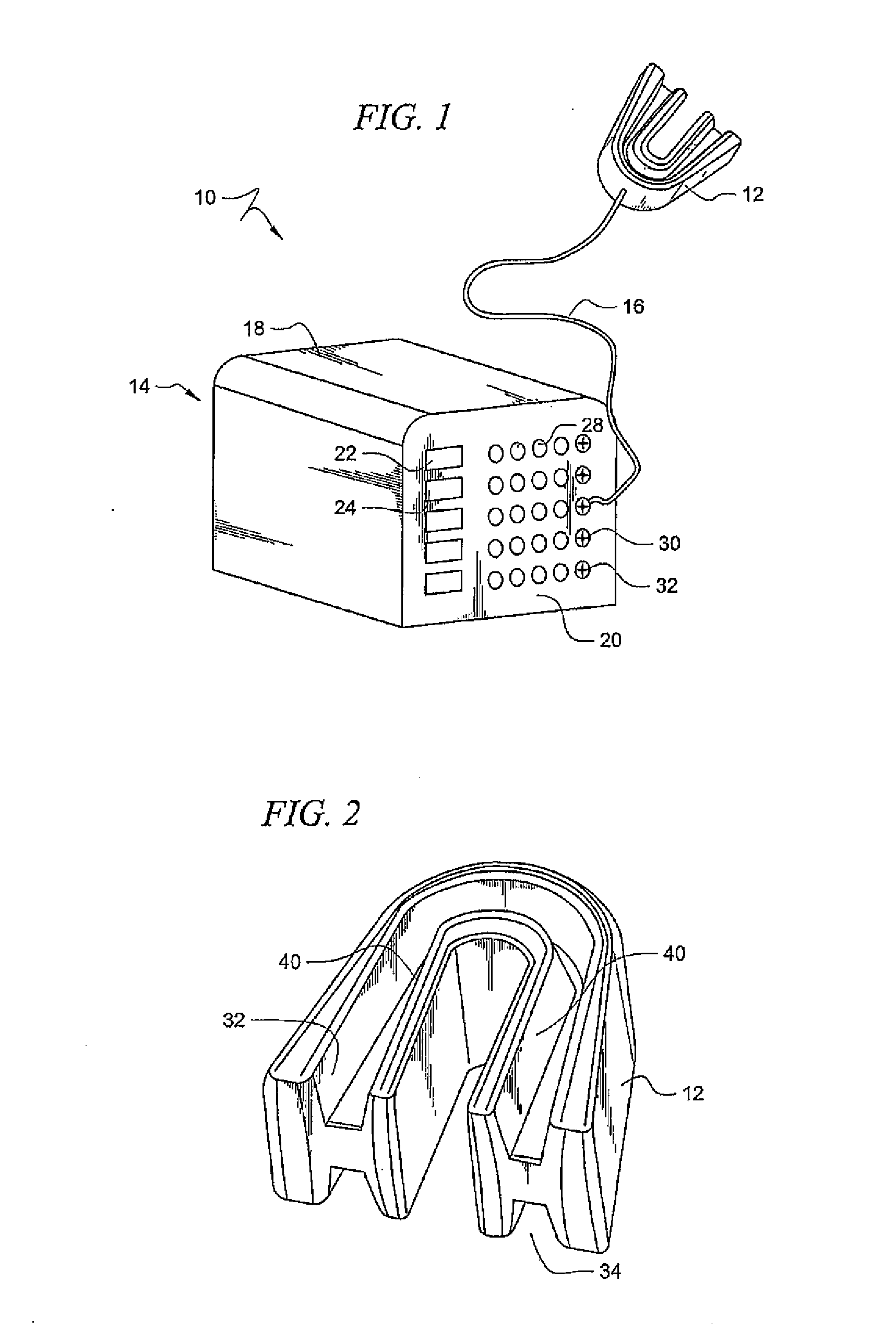 Treatment device and method for treating or preventing periodontal disease through application of heat