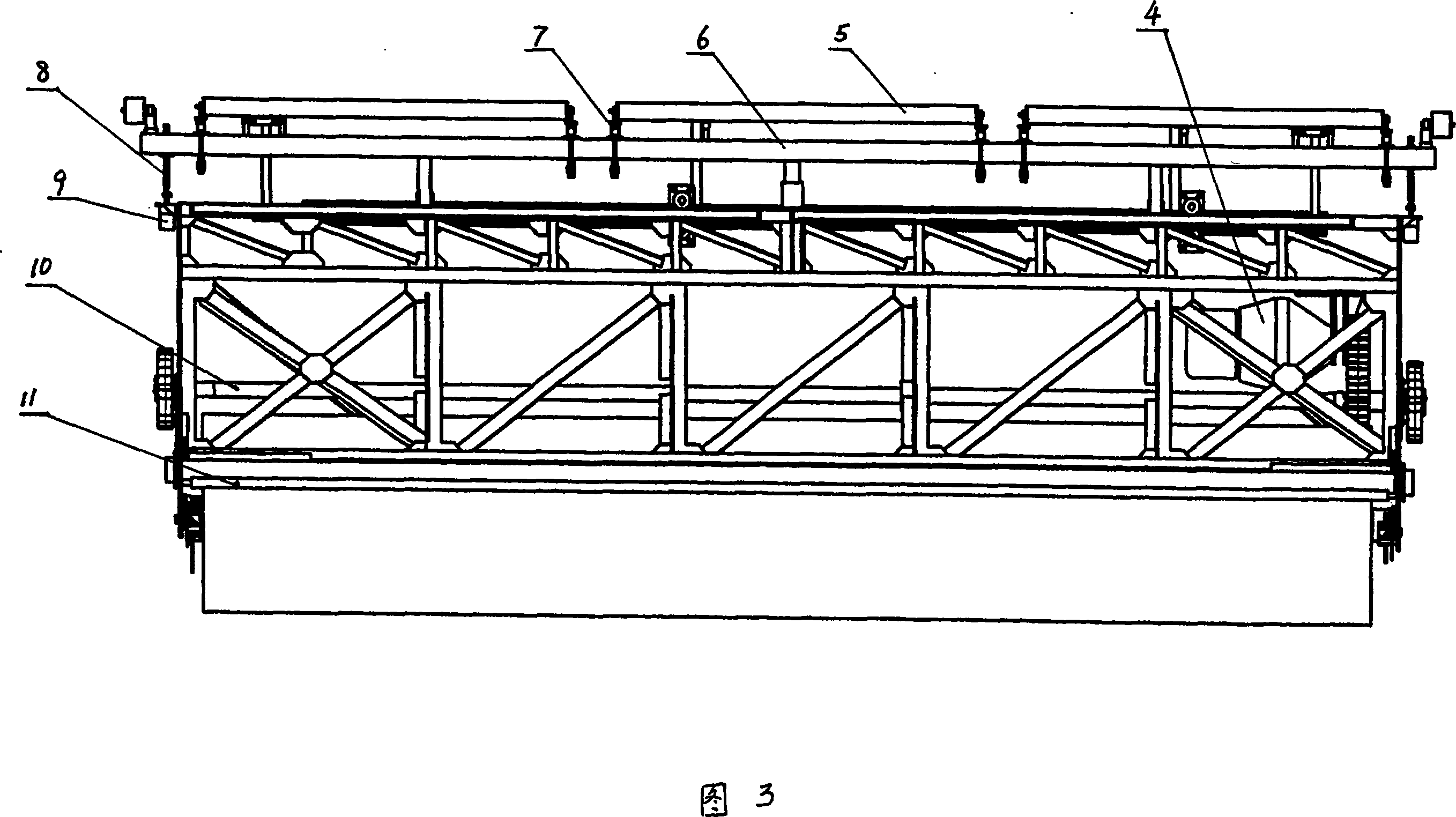 Door frame type seepage-proof earthwork cloth spreading machine for tunnel