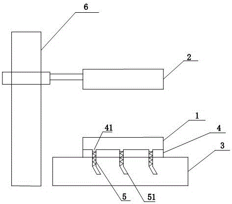 Tail frame forming mold