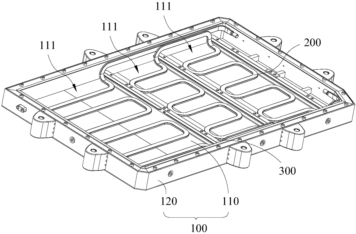 Power battery base tray and power battery module