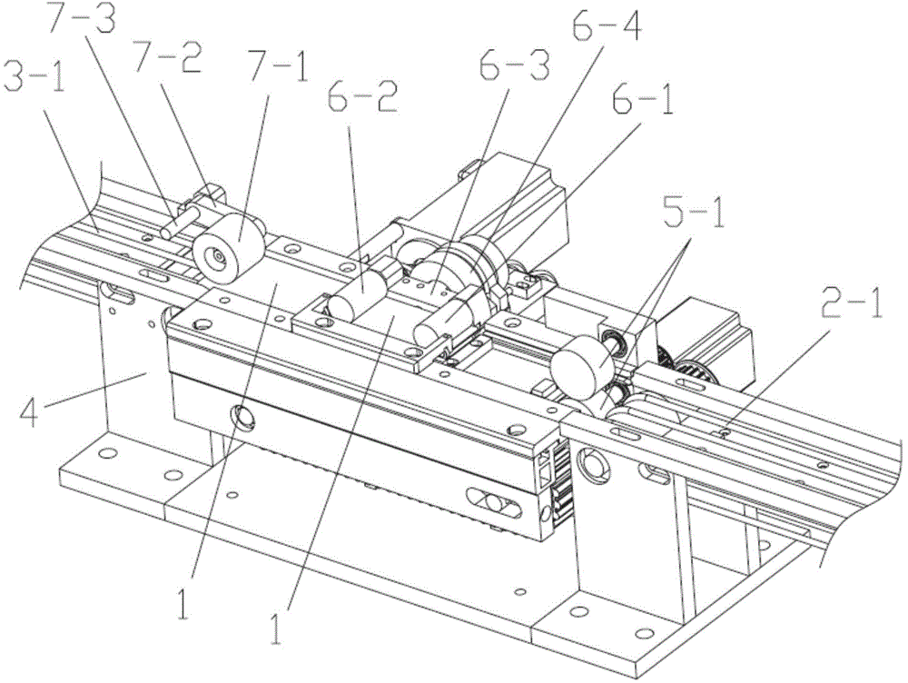 Card turning device and card turning method for continuous intelligent card conveying mechanisms