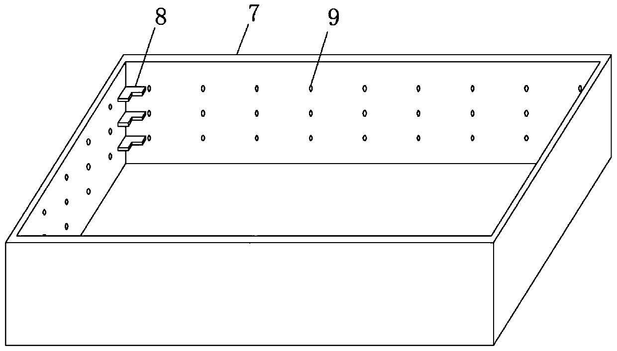 Touch panel for preventing Moire effect and manufacturing method of touch panel