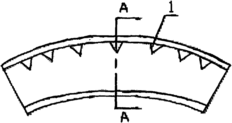 Flame shaping method for vertical bending deformation of transformer core clamping piece