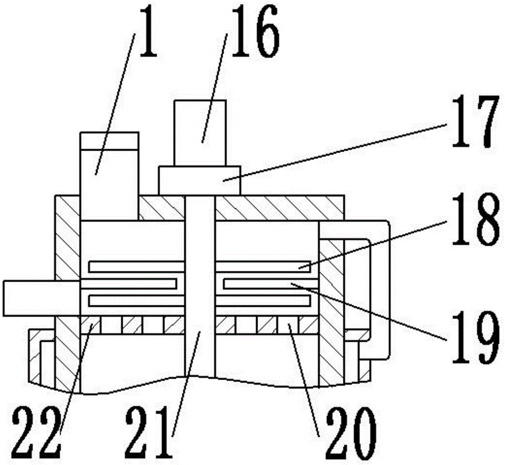 Quick sludge drying equipment with crushing device