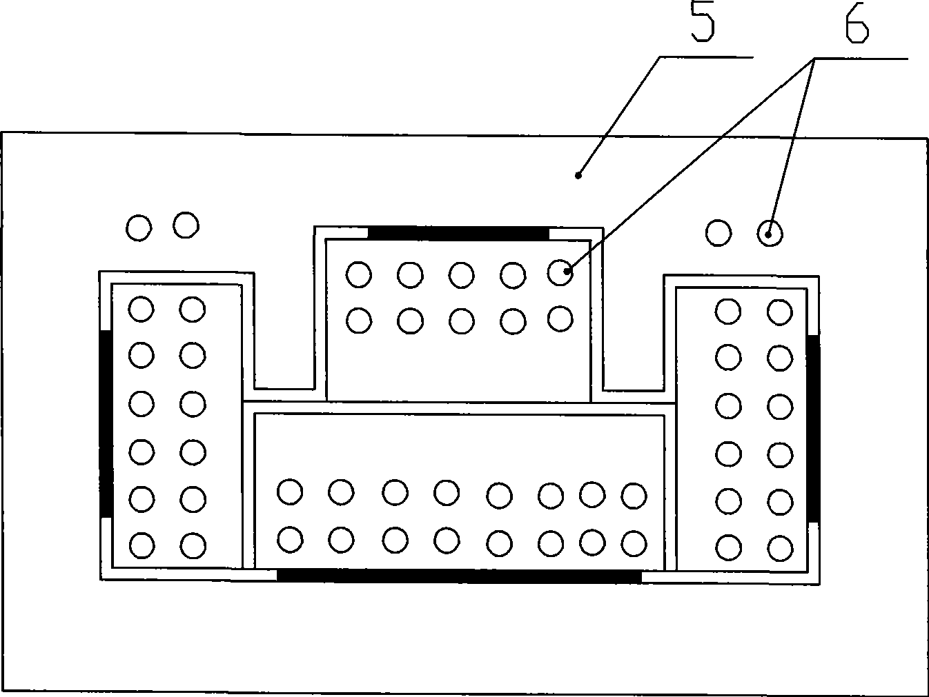 Gibbosity type kettle mouth with external-open tin-overflowing mouth