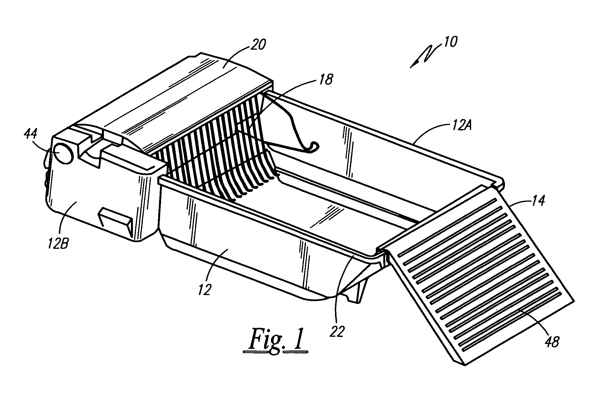 Self scooping cat litter box