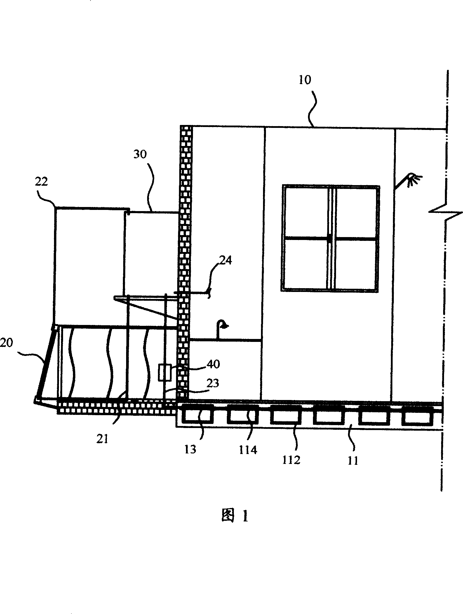 Solar energy heat-collecting house