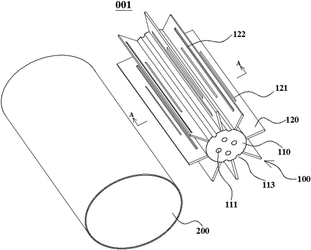 Swell-shrink type drainage device and sludge positive and negative pressure drainage method