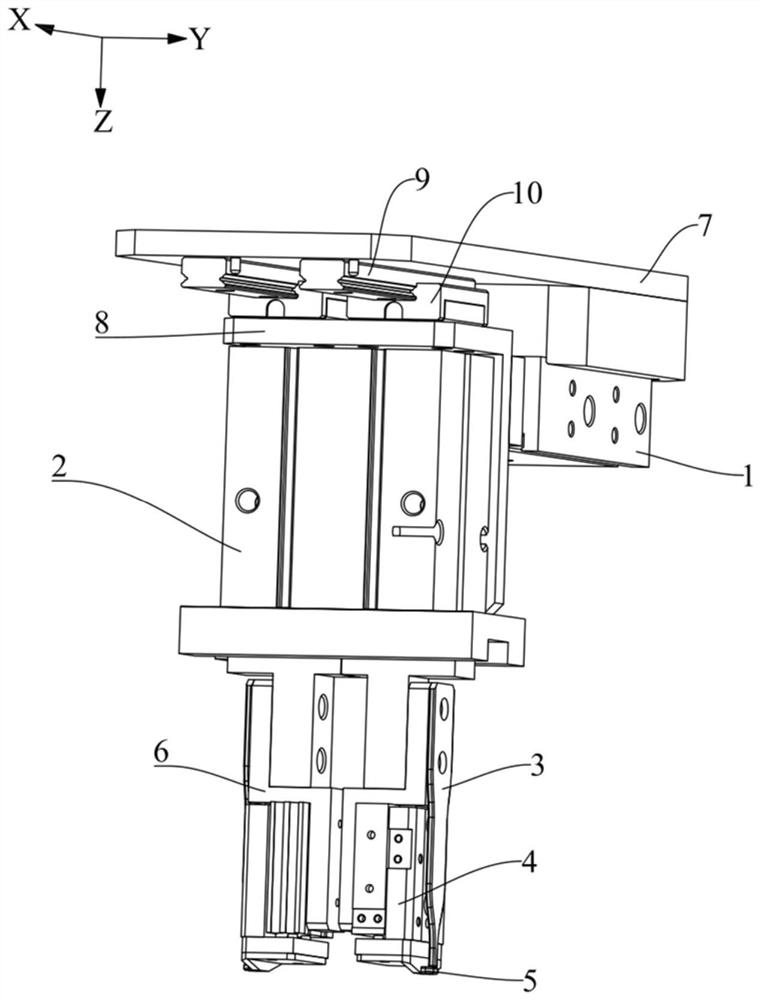 Automatic film tearing device and automatic film tearing method