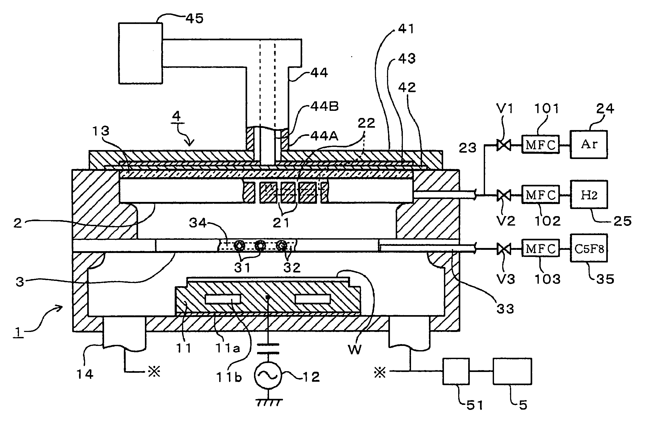 Plasma film-forming method and plasma film-forming apparatus