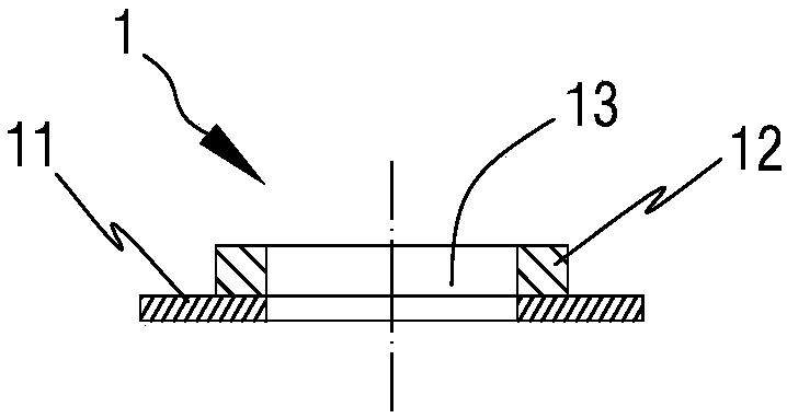 Rubber injection method containing metal insert and mold