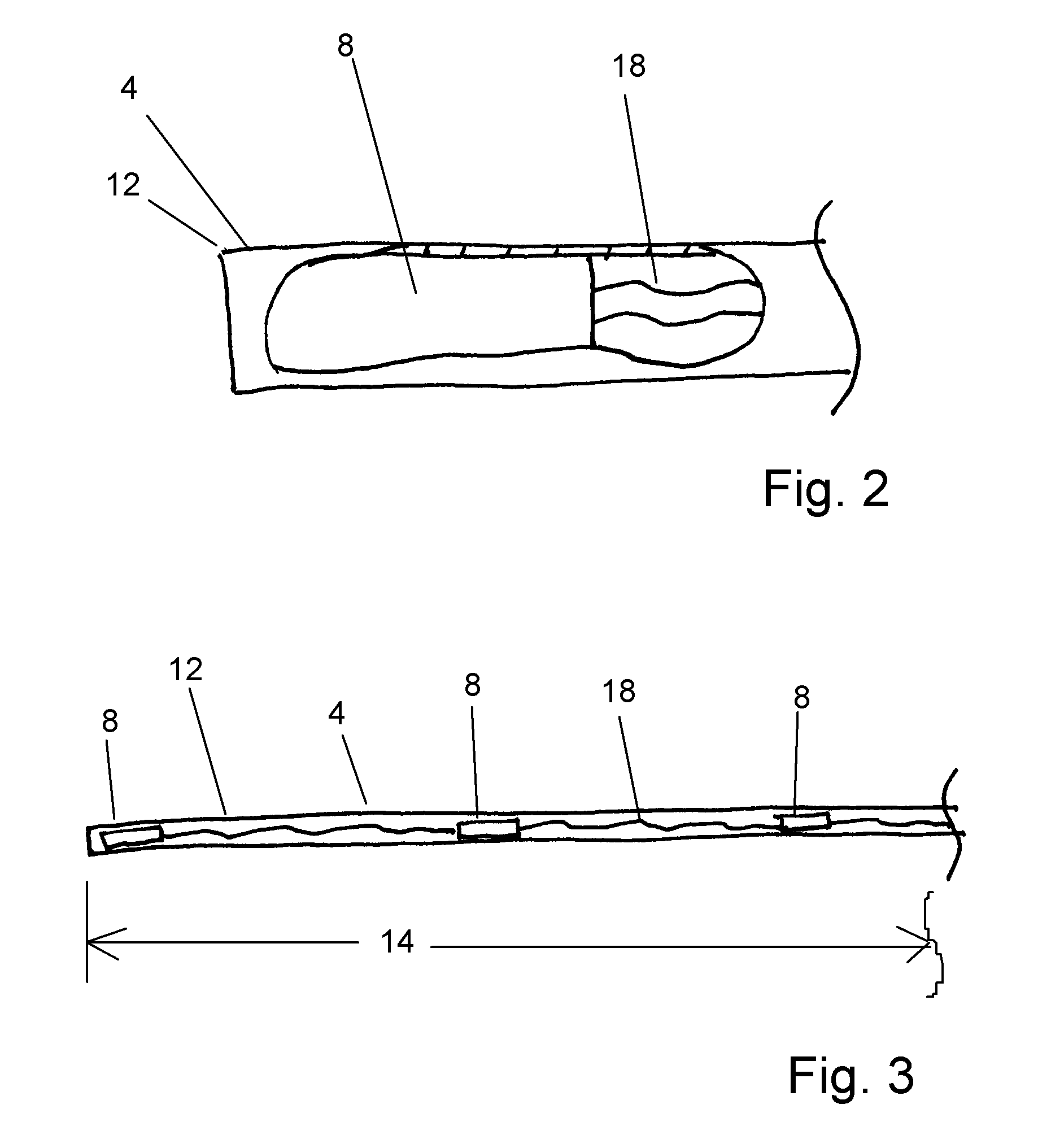 Duct averaging sensor having a connector