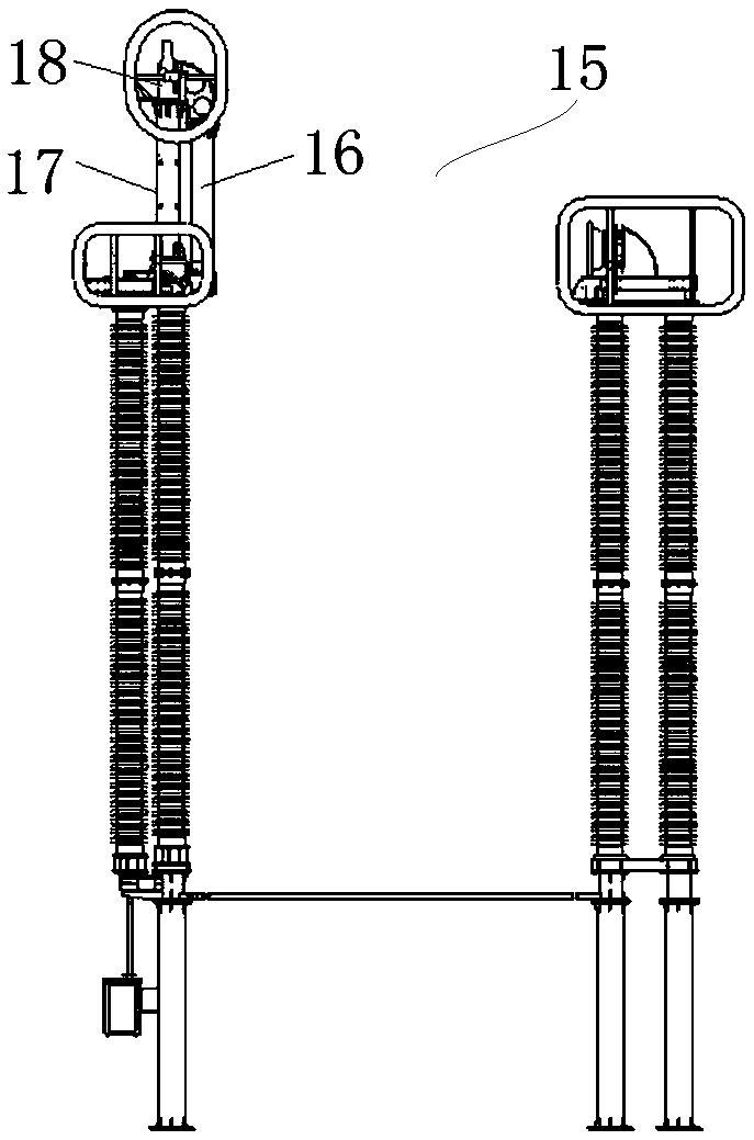 Conductive disconnecting link of disconnecting switch, gear box of conductive disconnecting link and gear box body