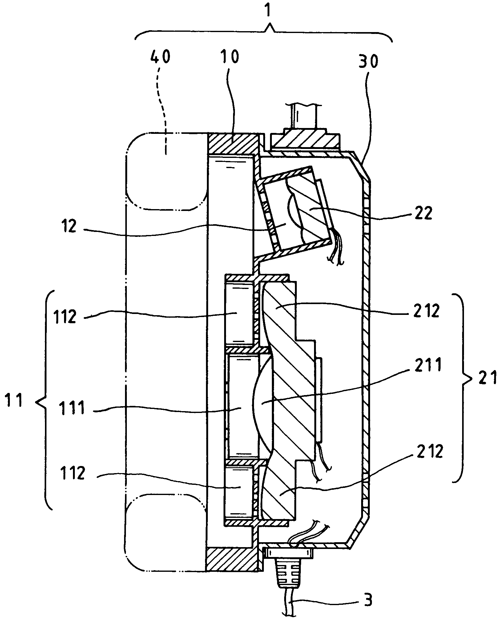 Headphones with a multichannel guiding mechanism