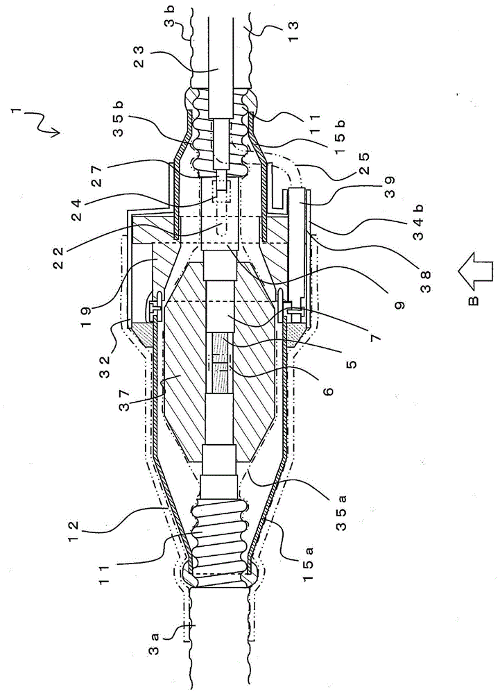 Connection structure and insulating parts of power cables