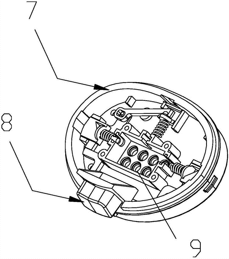 Four-direction spring buckle and four-direction synchronous advancing and retreating method