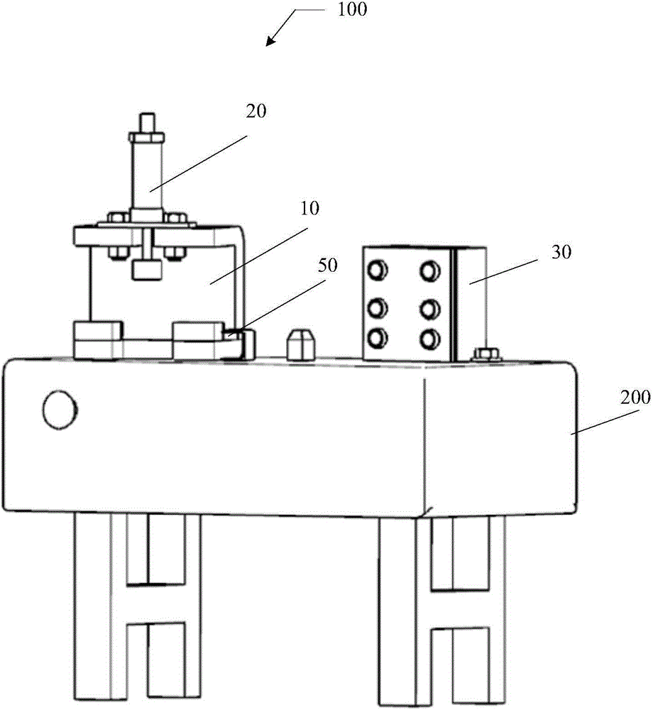 Deformation correcting device