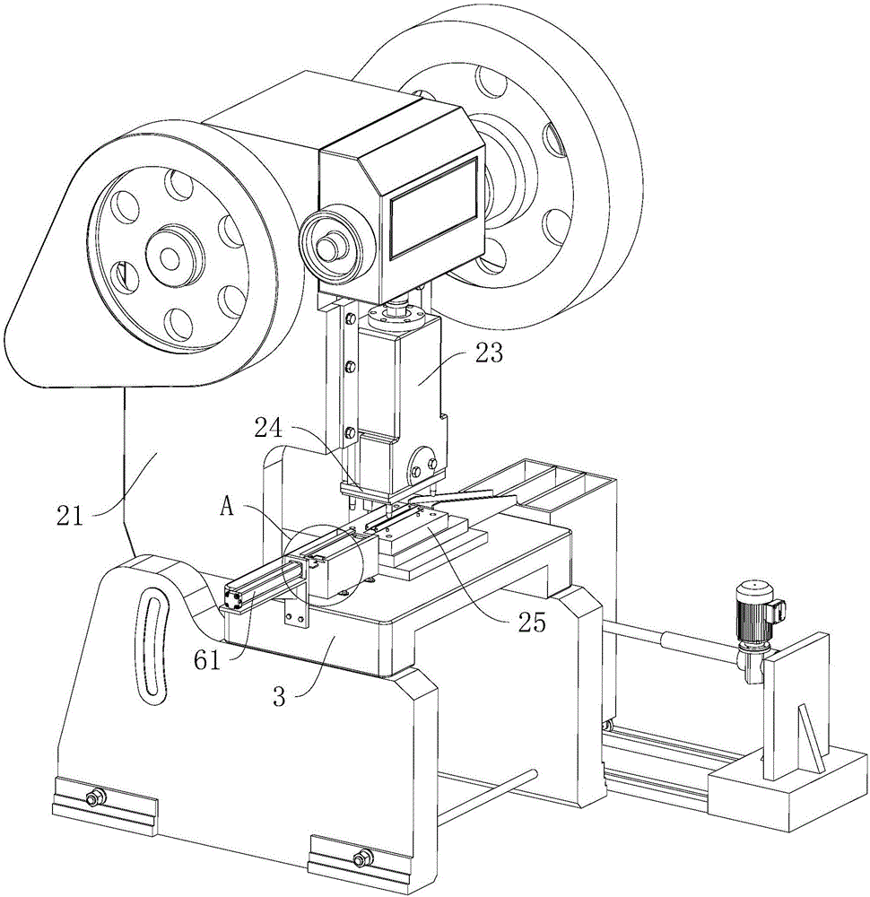 Automatic feeding and discharging punch