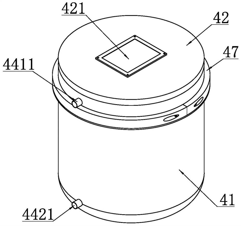 A solar capillary temperature gradient box