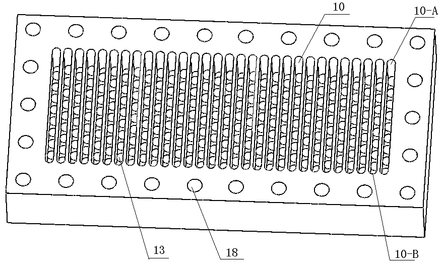 Honeycomb type heat exchanger adopting multiple times of diffluence and confluence