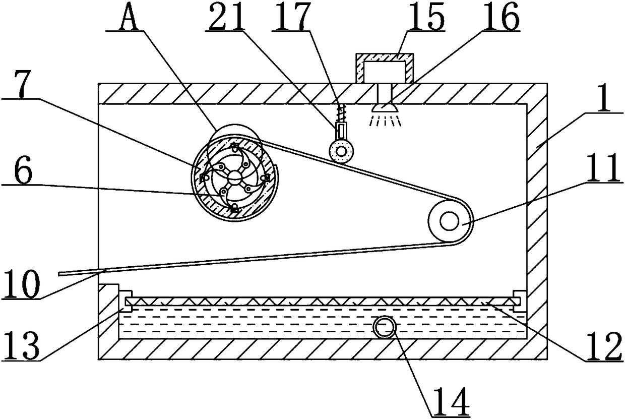 Agricultural mulching film recycling device with cleaning function