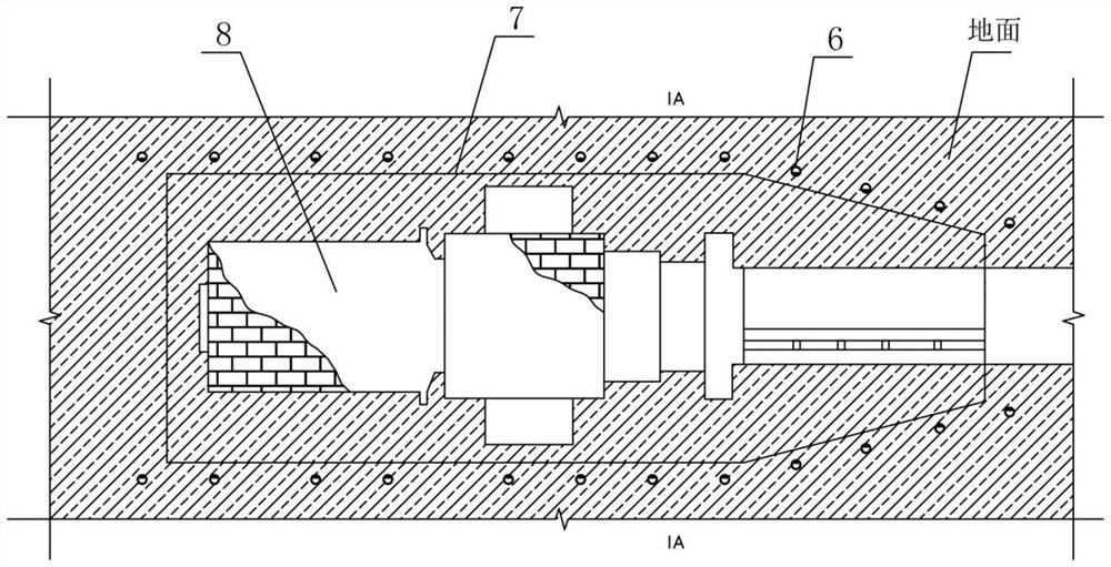 A structure for separating the surroundings of an ancient tomb and its construction method