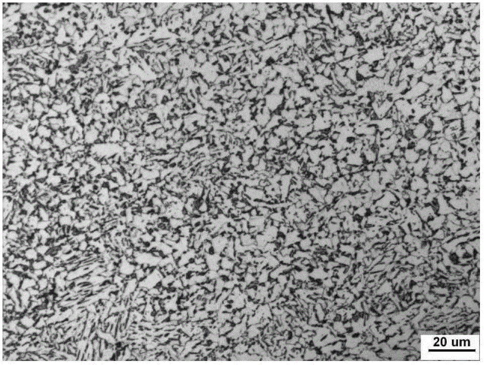 Economical low-yield-ratio steel for pipe fittings for oil and gas transmission and method for producing economical low-yield-ratio steel