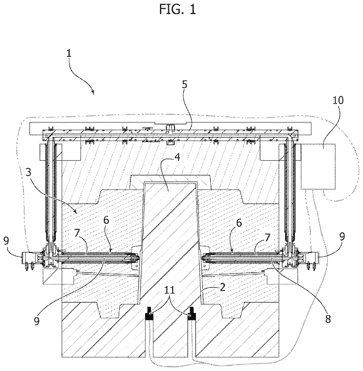 Method and apparatus for producing hollow articles made of injection moulded plastic material